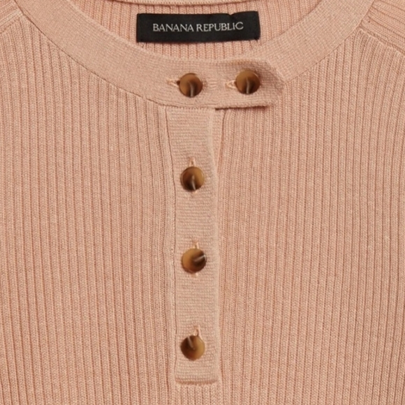 BANANA REPUBLIC HENLEY SWEATER TOP WITH SILK - Picture 5 of 5